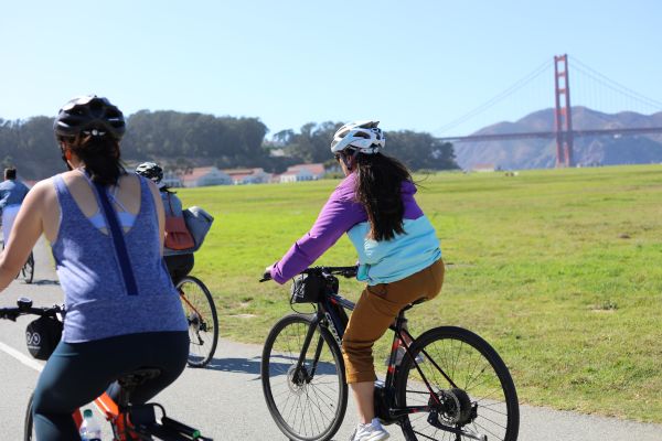 Two ladies on the Unlimited Biking E-Bike 2hr Rental