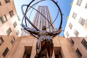 Rockefeller Center Walking Tour With Top of the Rock Ticket