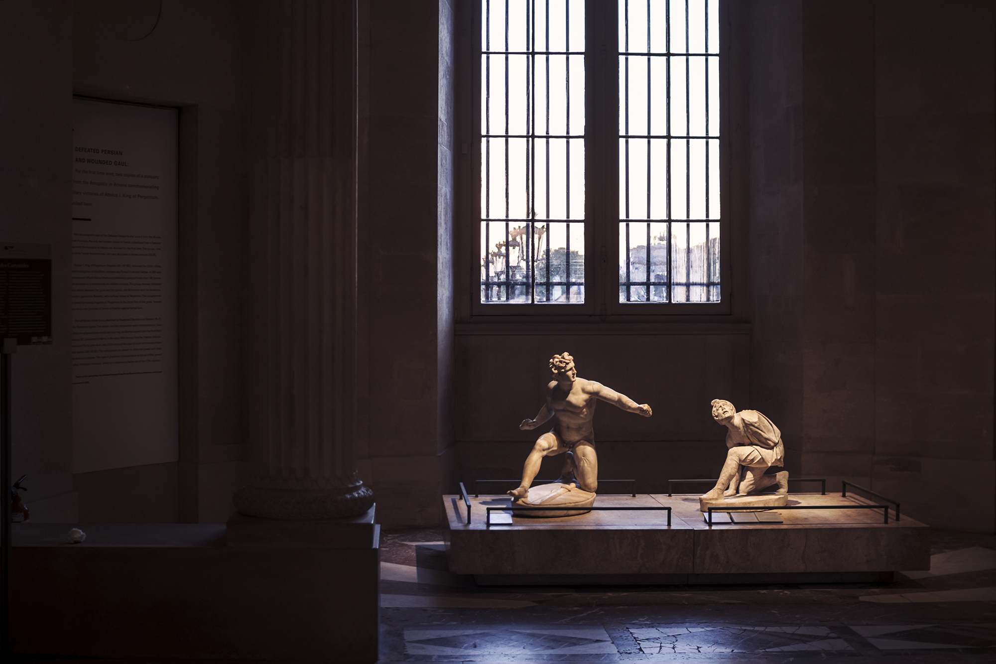 Closing Time at the Louvre: The Mona Lisa at Her Most Peaceful in Small Group - Alojamientos en Paris