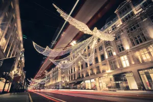 Christmas Lights Vintage Bus Tour of London