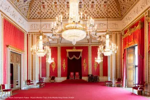 Buckingham Palace Staterooms & Royal Walking Tour