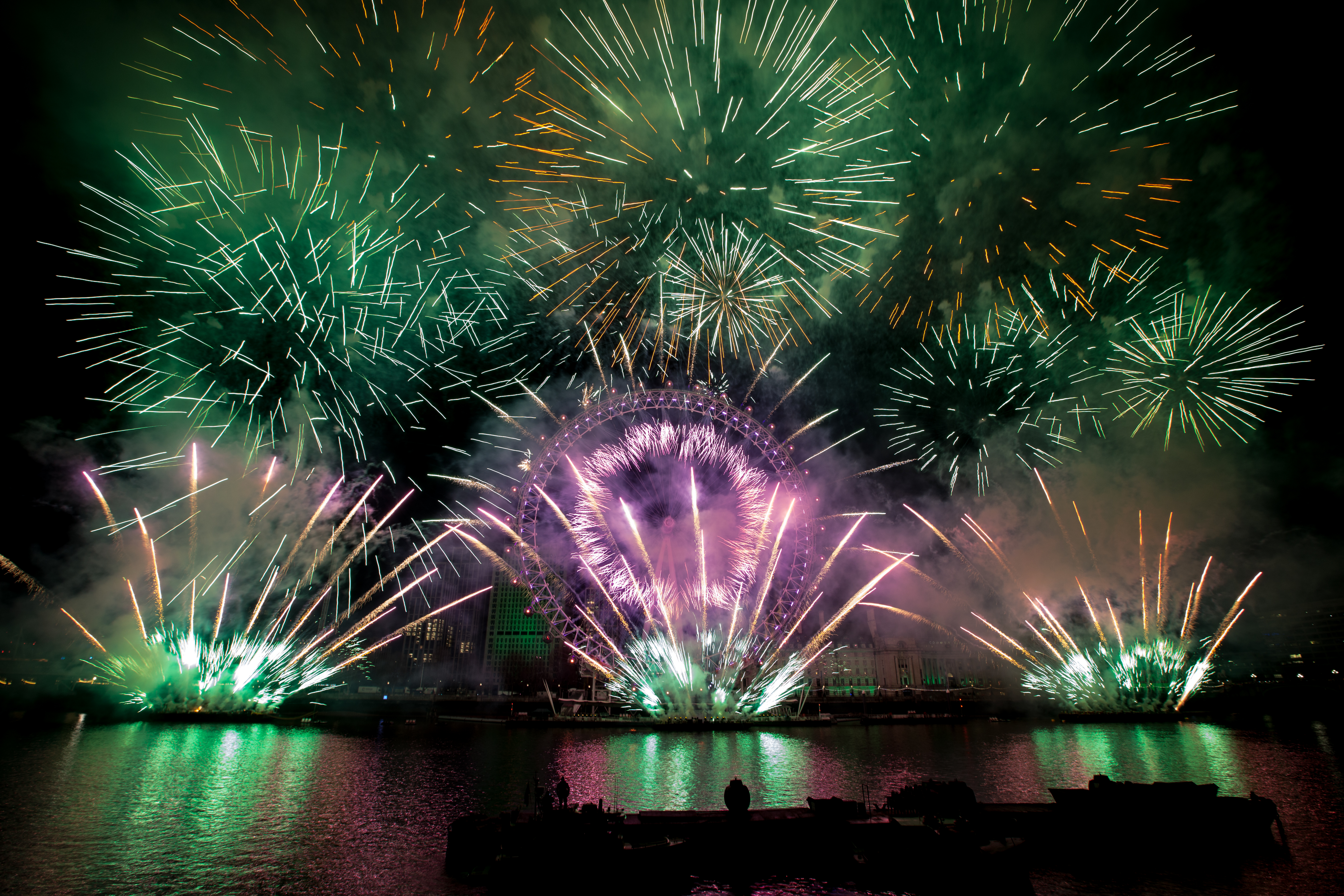 NYE Fireworks Celebration at London Eye's County Hall – Image 1 | WeShare