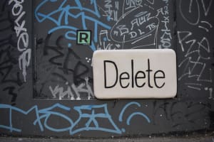 delete.title