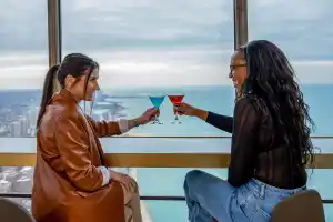 360 CHICAGO Sip & View
