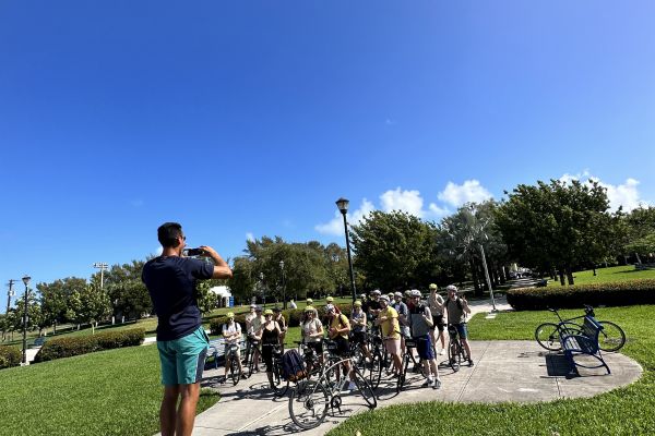 A picture being taken on the Highlights of Miami Beach  Bike 2 hr Tour in English and Spanish