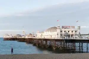 Day Trip by Rail to Brighton & Hop-on Hop-off Bus Tour