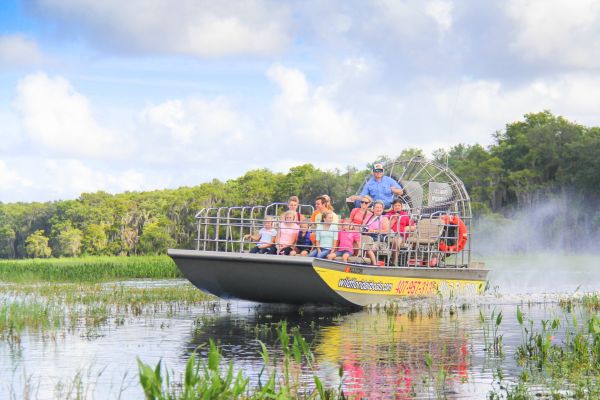 A guided Wild Florida Airboats -- 30 minute airboat tour & Wildlife park admission