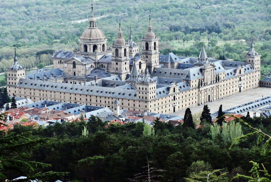 Private Tour to Avila, Segovia and El Escorial