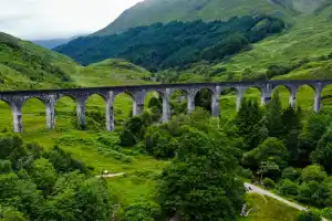 Glasgow: Glenfinnan, Fort William & Glencoe Adventure
