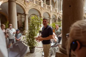 Private walking tour of Palermo with Palazzo dei Normanni guided visit