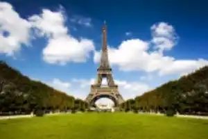 Luxury Escorted Paris Day Trip with Lunch on the Eiffel Tower (Plus Class)