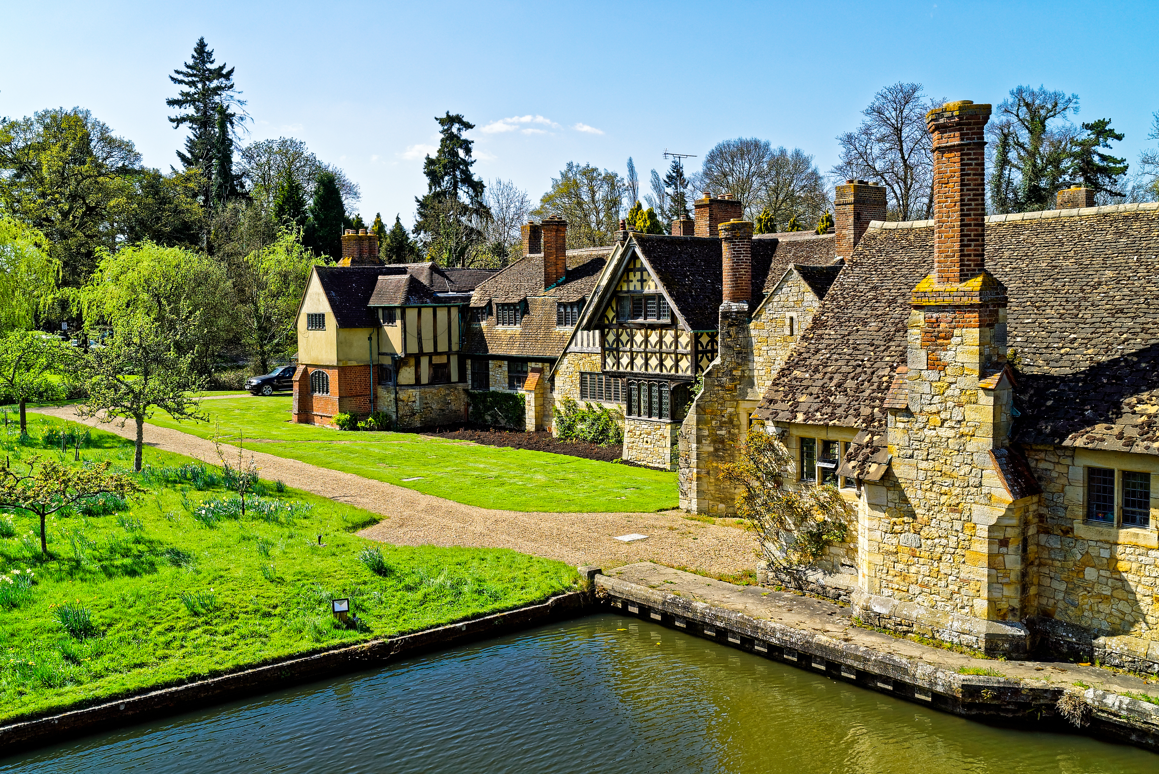 Panoramic London Tour with Tower of London & Entry to Hever Castle – Image 3 | WeShare