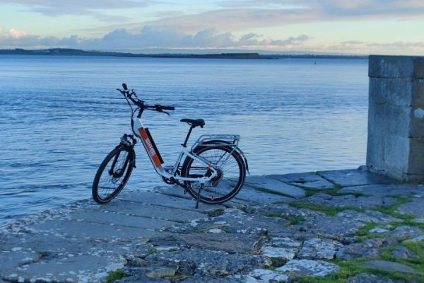 Take your time discovering the hidden gems of Galway City on electric bike! Go at your own leisure Take your time discovering the hidden gems of Galway City on electric bike! bike rental bike hire