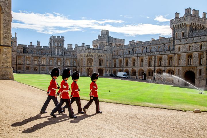 Windsor Castle Morning Tour with Entrance Fee from London - Acomodações em Londres