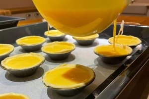Prepare the traditional Portuguese pastry