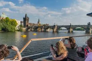 FREE Vltava River Cruise + Prague City Bus & Castle Tour