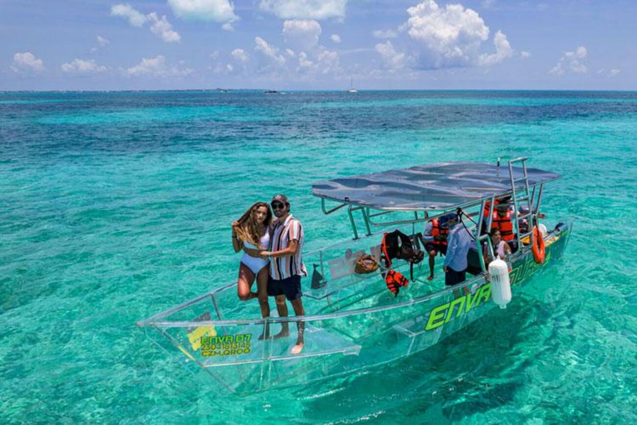 Bote Transparente Isla Mujeres