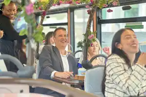 Indian High Chai Panoramic Bus Tour of London