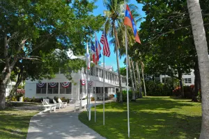 Little White House  & Shipwreck Package