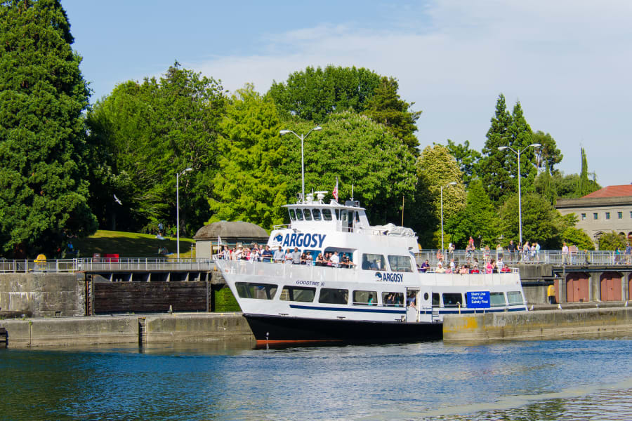 Hop-On Hop Off & One-Way Locks Boat from AGC Marina and Shuttle