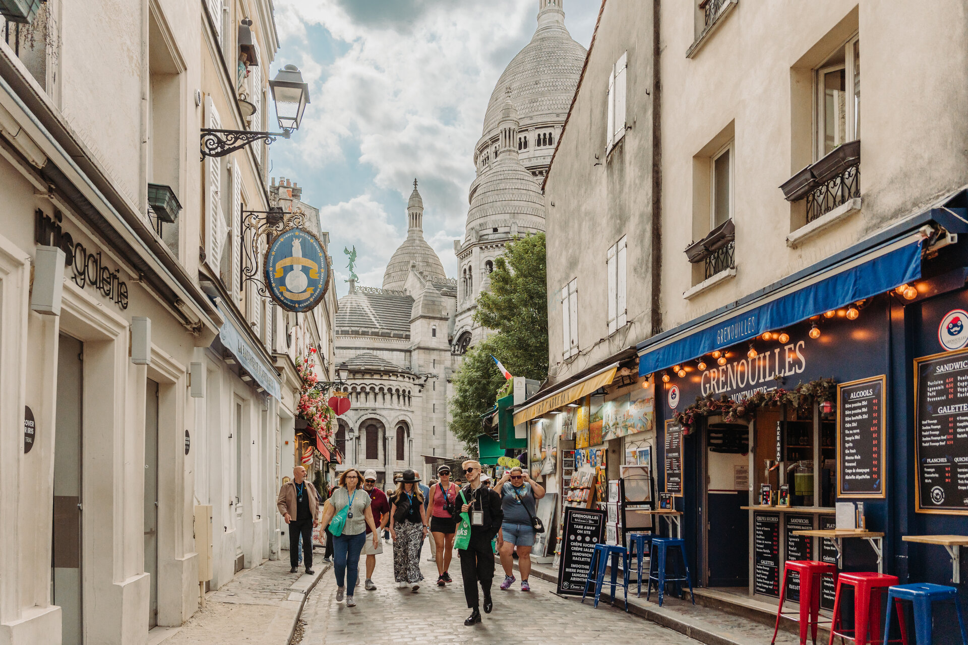 Paris in a Day with Louvre, Eiffel Tower, City Walk & Cruise in Small Group - Alojamientos en Paris