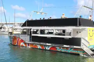 Disco Party Cruise with drink