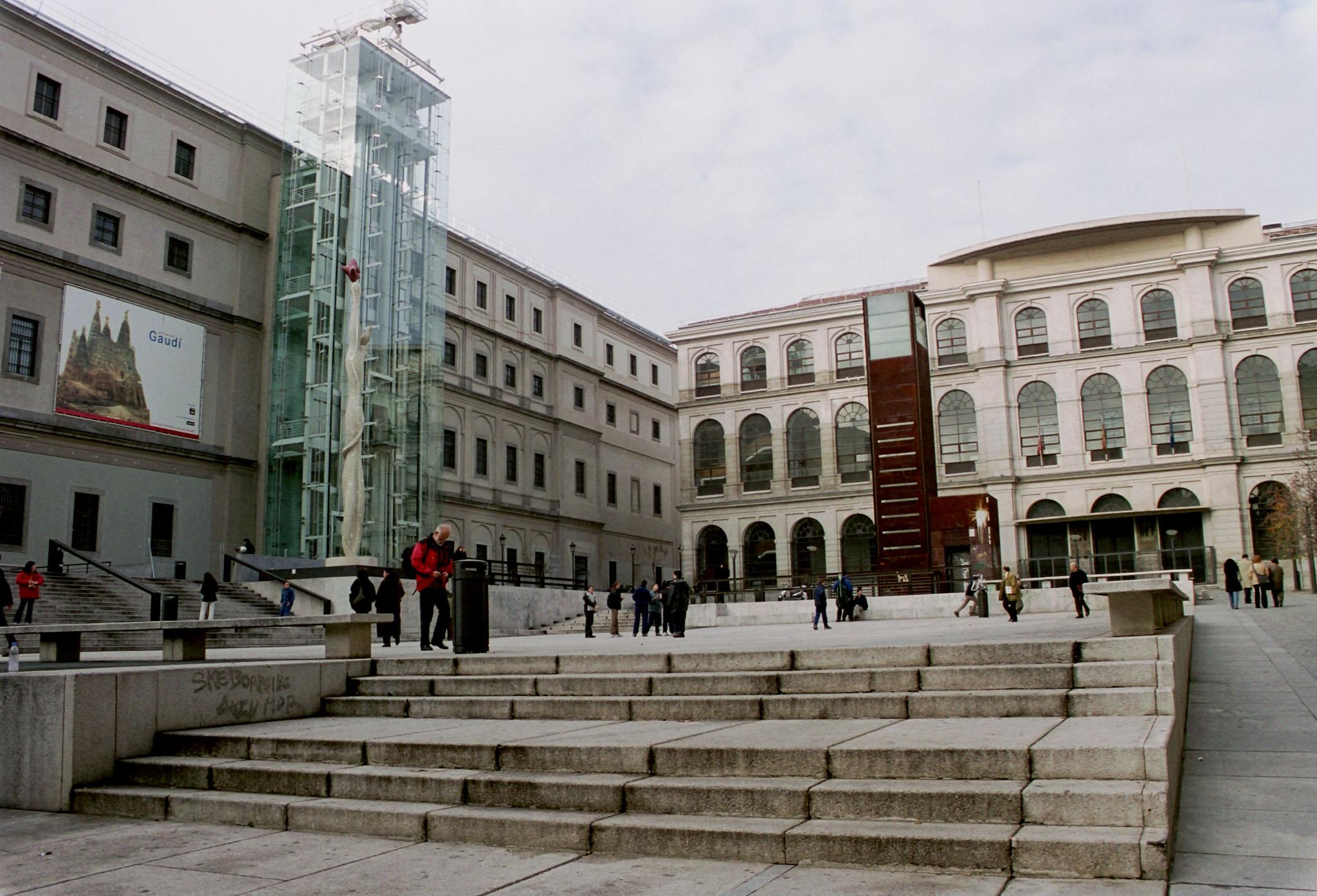 Fast Track Access to the Reina Sofía Museum