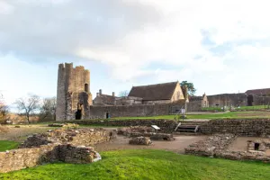 Farleigh Hungerford Castle