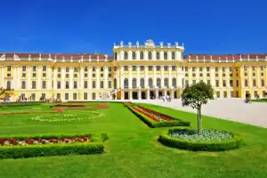 Vienna Schonbrunn Grand Tour