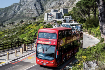 Joburg blogger Sandy Dube explores the city on the City Sightseeing red bus