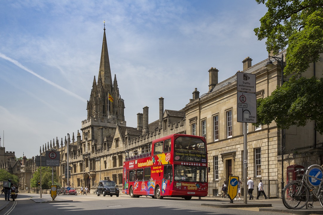 UK Hop-on Hop-off bus tours