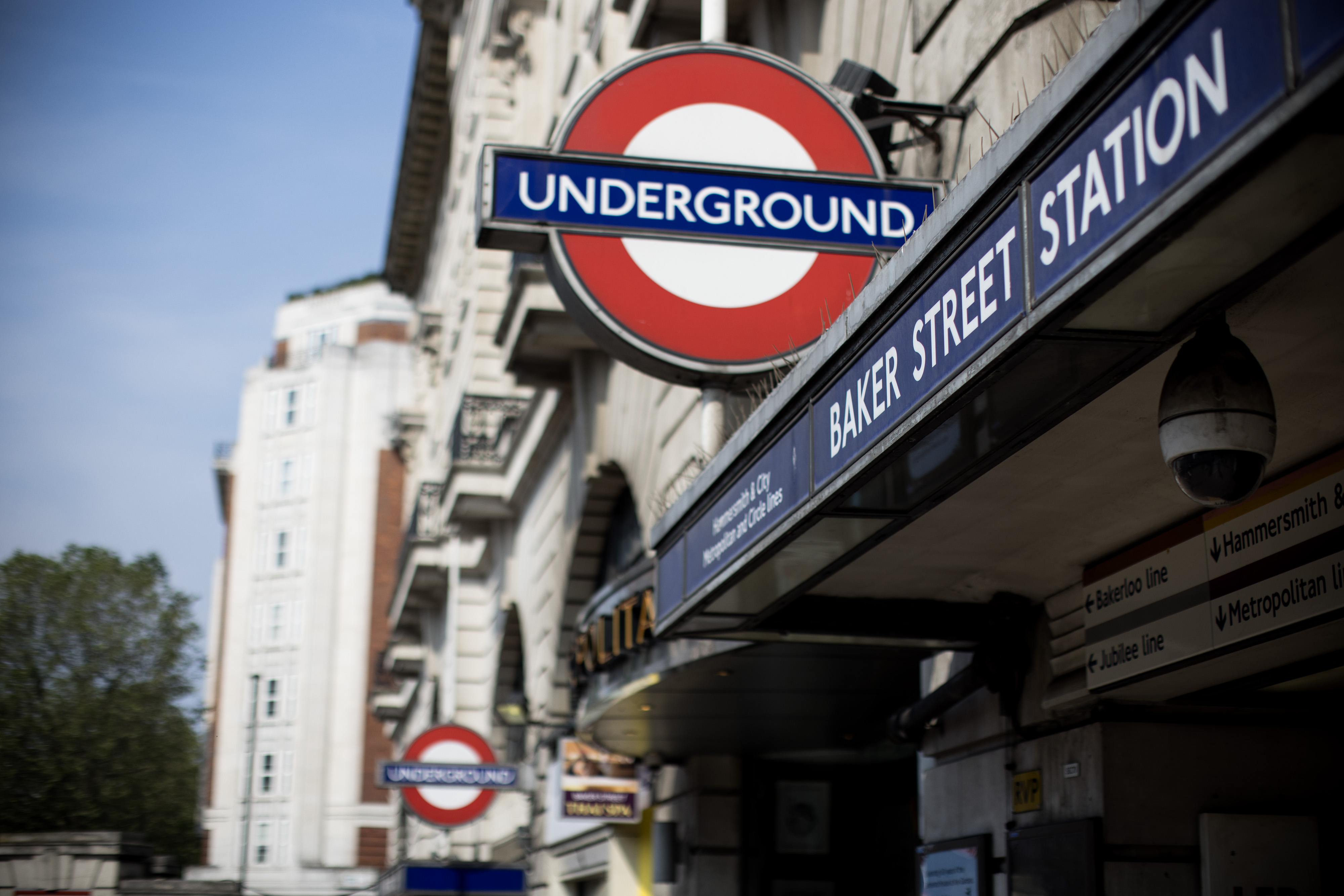 Hidden London Tube Tour - Baker Street: The World's First Underground – Image 4 | WeShare