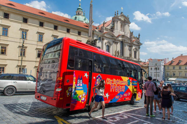 With over 15 stops over our Red, Blue and Purple line there really is nothing to miss out on with City Sightseeing Prague.