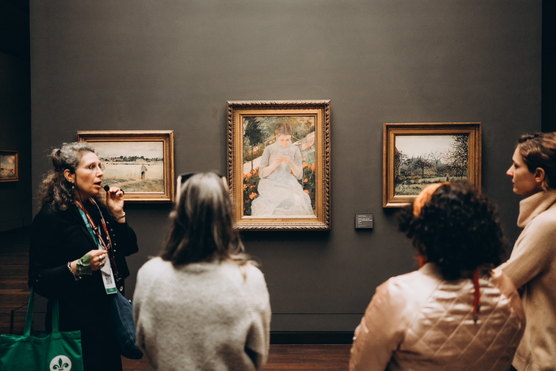 Meet the Impressionists: Musée d'Orsay Skip-the-Line Fully Guided Tour in Small Group - Alojamientos en Paris
