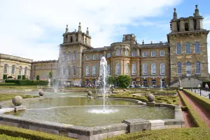 Blenheim Palace with Cream Tea, Stonehenge & Oxford