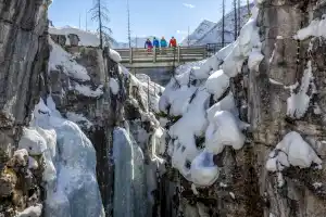 Snowshoeing to Marble Canyon