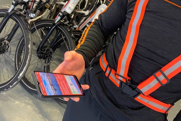 ebike scavenger hunt app technology gives you access to the game and the route to take around Galway City.
rent a bike galway bike hire ebikes