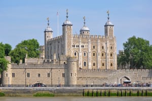 Panoramic London Tour with Tower of London & Entry to Hever Castle