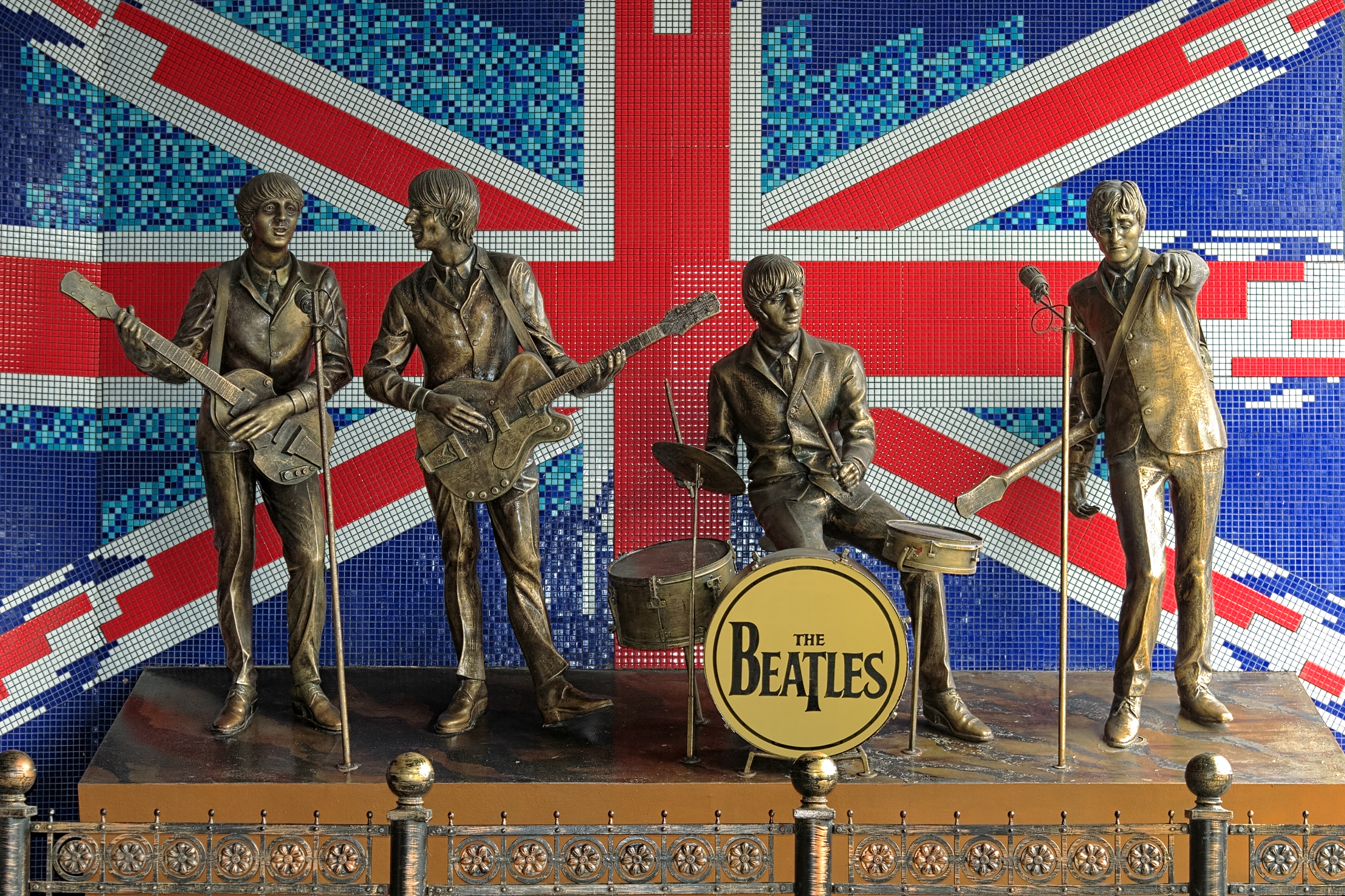 The Beatles & Liverpool - Magical Mystery Tour, Beatles Story Museum & Cavern Club – Image 2 | WeShare