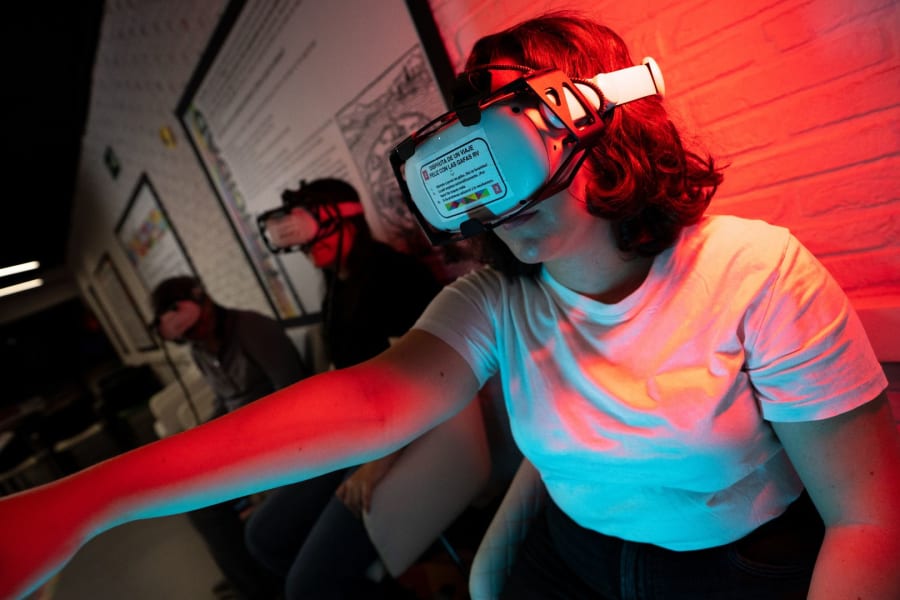 Cartel Museo de la Felicidad (MüF)