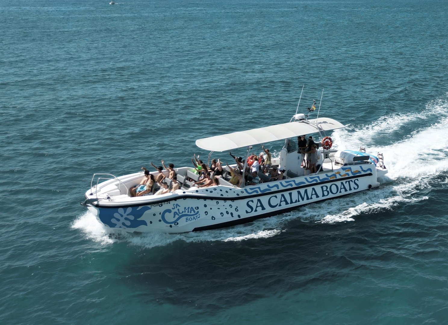 Visit to the Palma marine reserve: Caves, cliffs and snorkeling