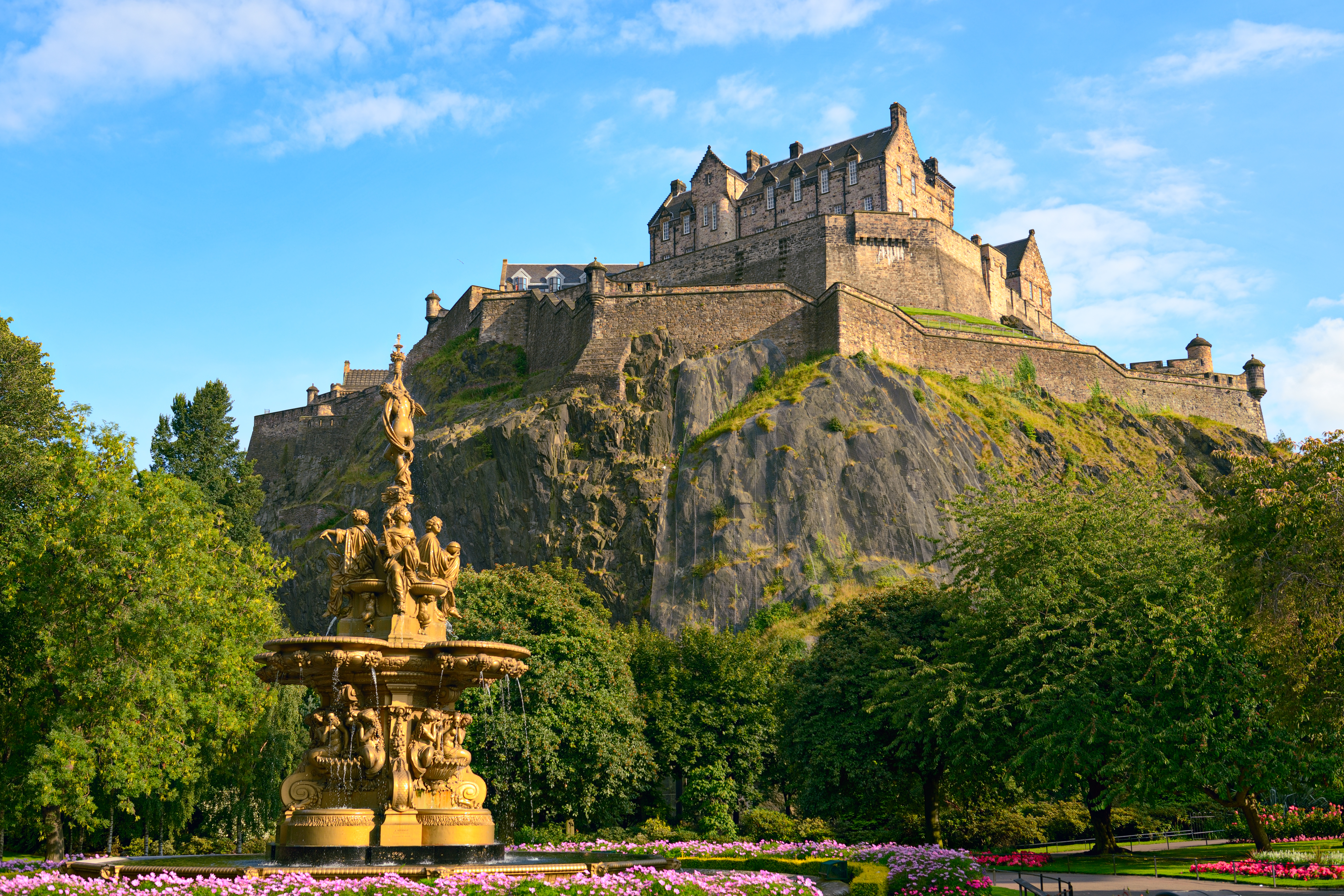 Edinburgh Overnight – Image 4 | WeShare