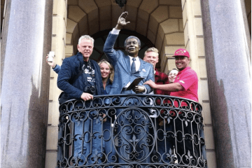 Celebrate Heritage Day in the Mother City with the red bus
