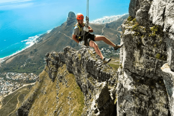 Conquer the iconic Table Mountain with City Sightseeing’s Abseiling Adventures