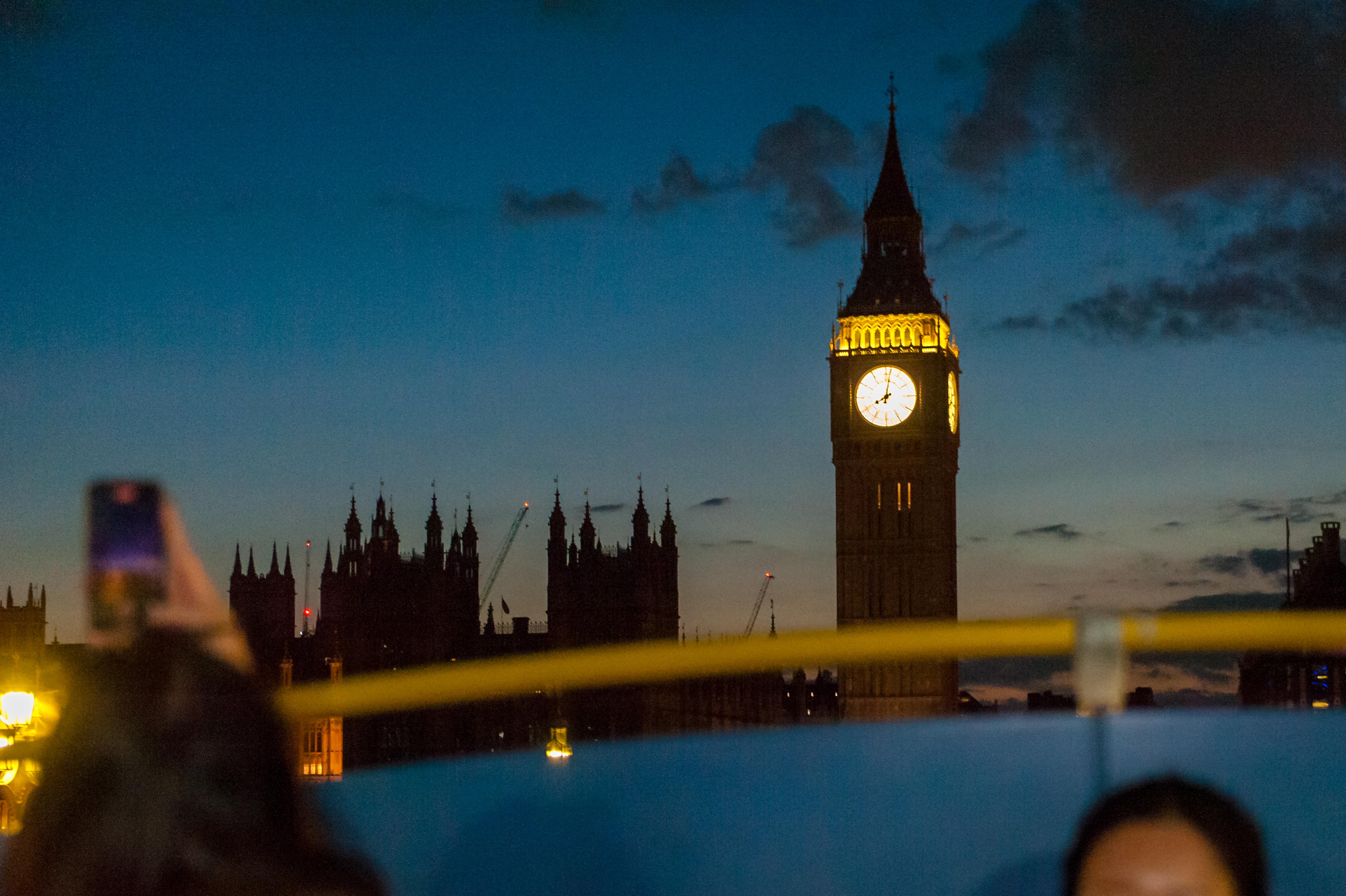 London by Night – Image 2 | WeShare