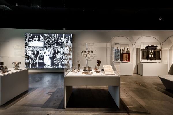 Exhibit at the Museum of Jewish History