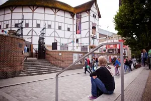 Globe Theatre Guided Tour