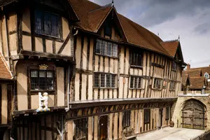 An Evening with Robert Dudley