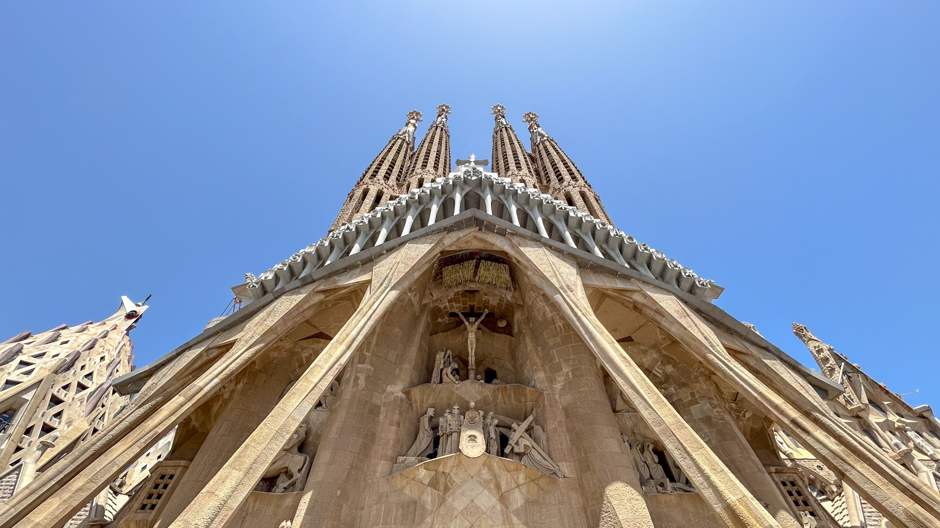 Private Sagrada Familia and Park Guell Tour