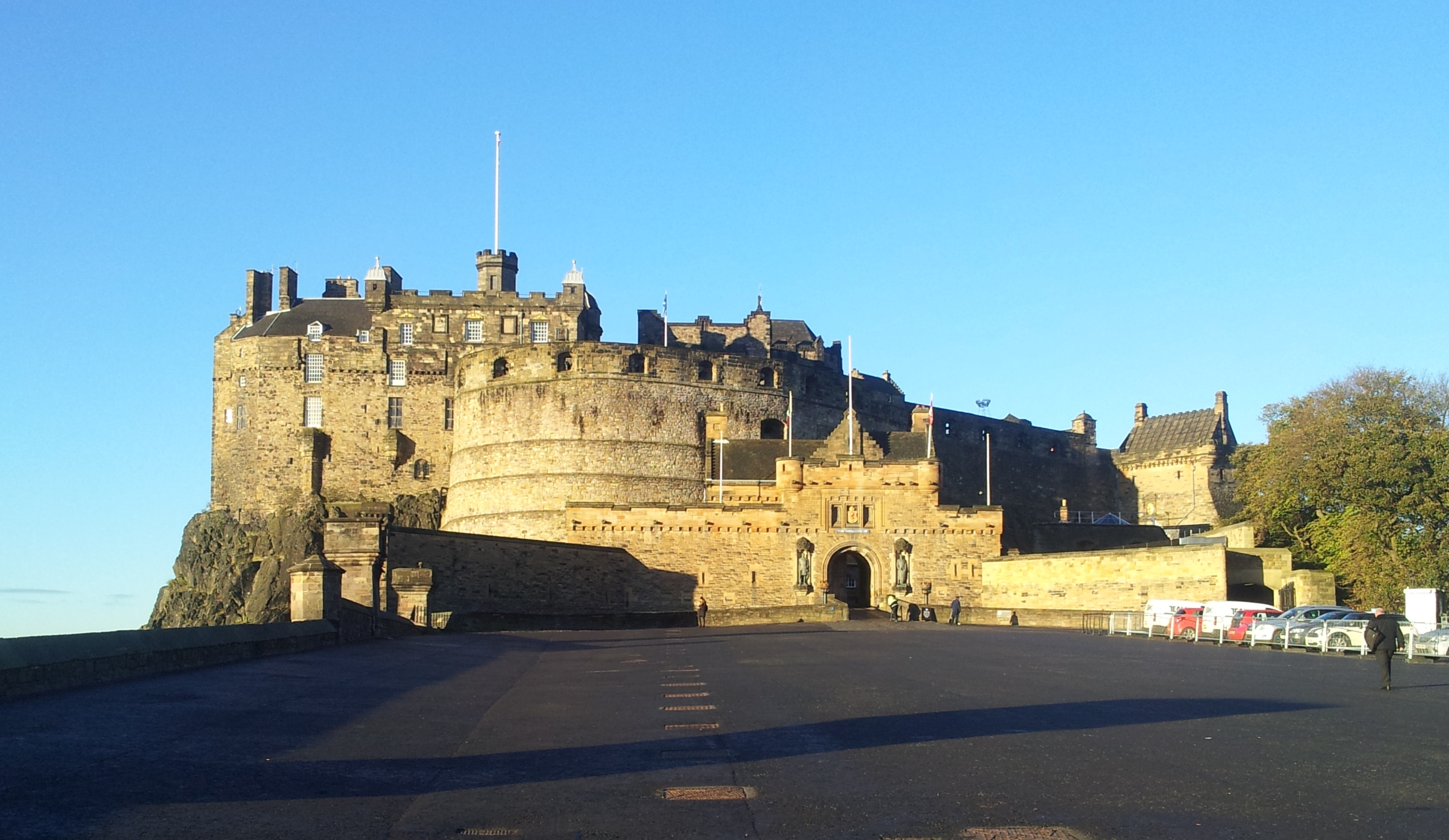 Edinburgh Shore Excursion: City Tour and Royal Yacht Britannia - Image 3 | WeShare